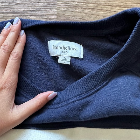 Goodfellow Sweater/ Sweatshirt - Picture 4 of 5